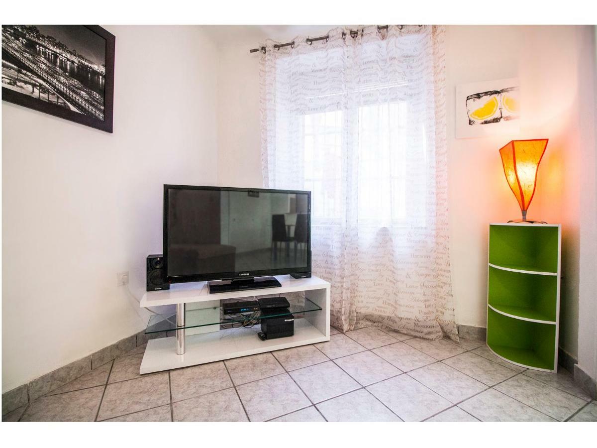 Apartment Nemo Спліт Екстер'єр фото