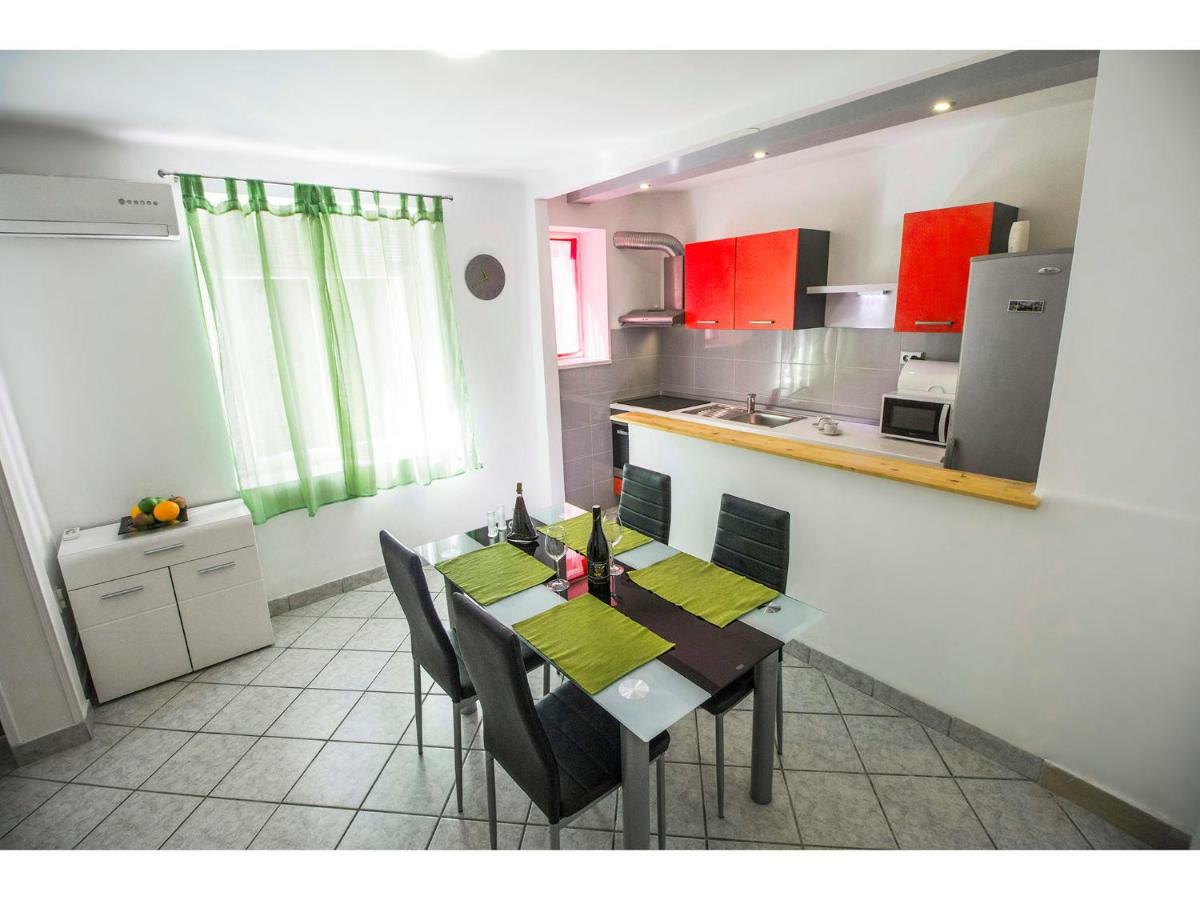 Apartment Nemo Спліт Екстер'єр фото