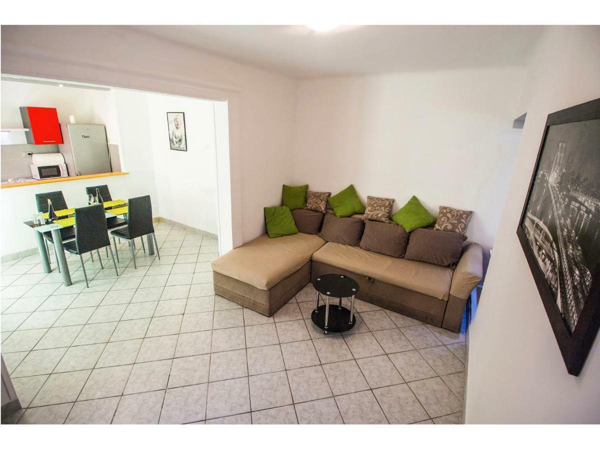 Apartment Nemo Спліт Екстер'єр фото